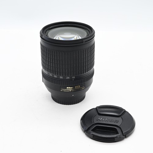Nikon nikkor 135 mm - 18-135,