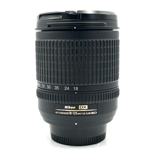 Nikon 135mm 6 g - 18-135mm, f3.5-5.6